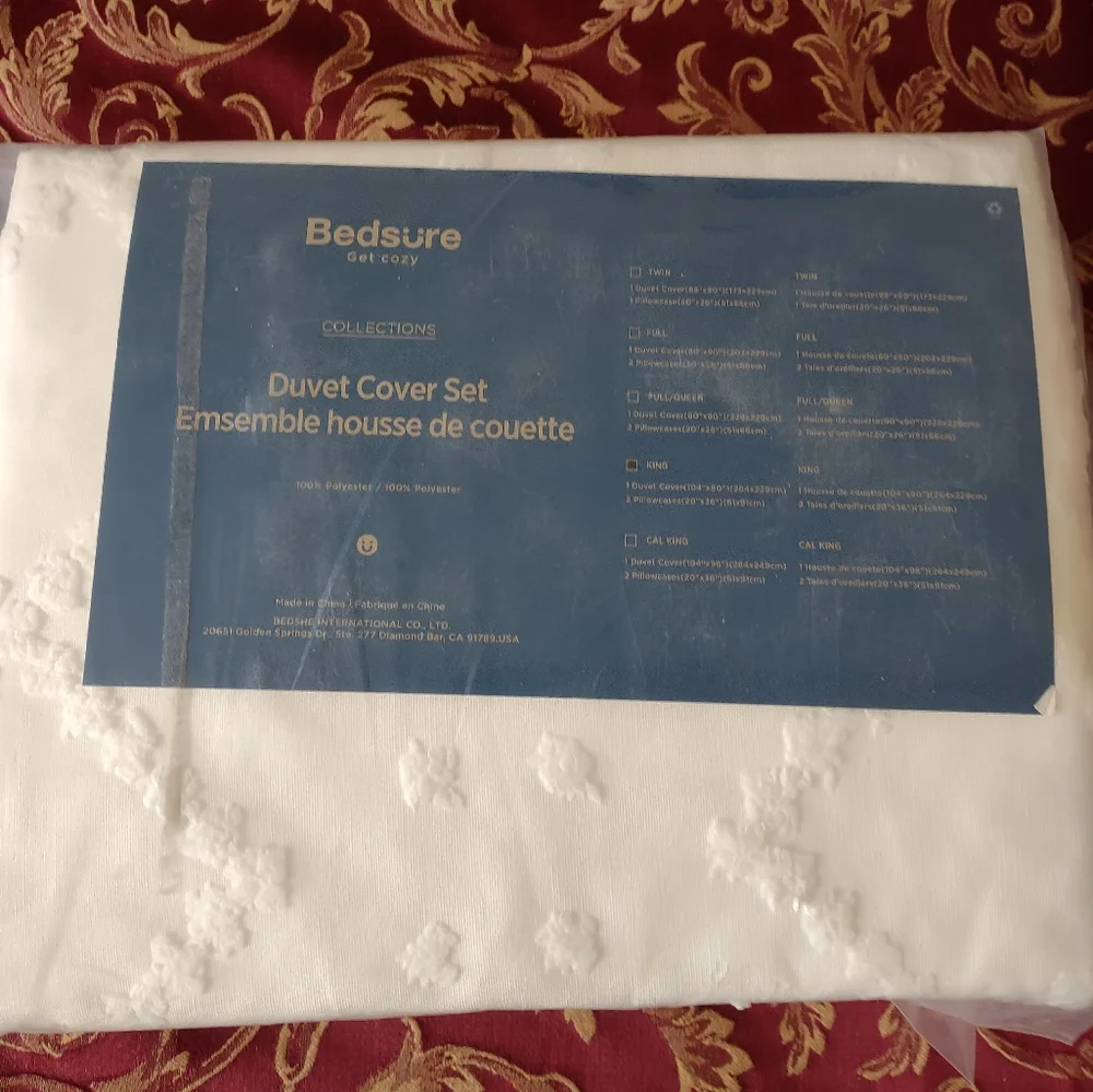 New 🆕 3 Items King Boho tuffed embroidery white duvet cover set 2 pillowcases